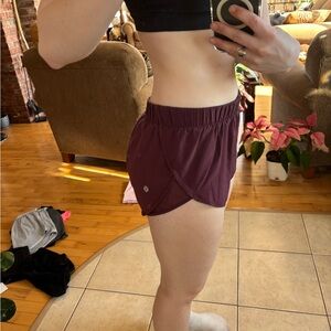 lululemon Hotty Hot Shorts burgundy